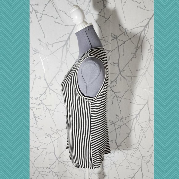 Cabi Black & White Striped Sleeveless Blouse - Picture 2 of 3